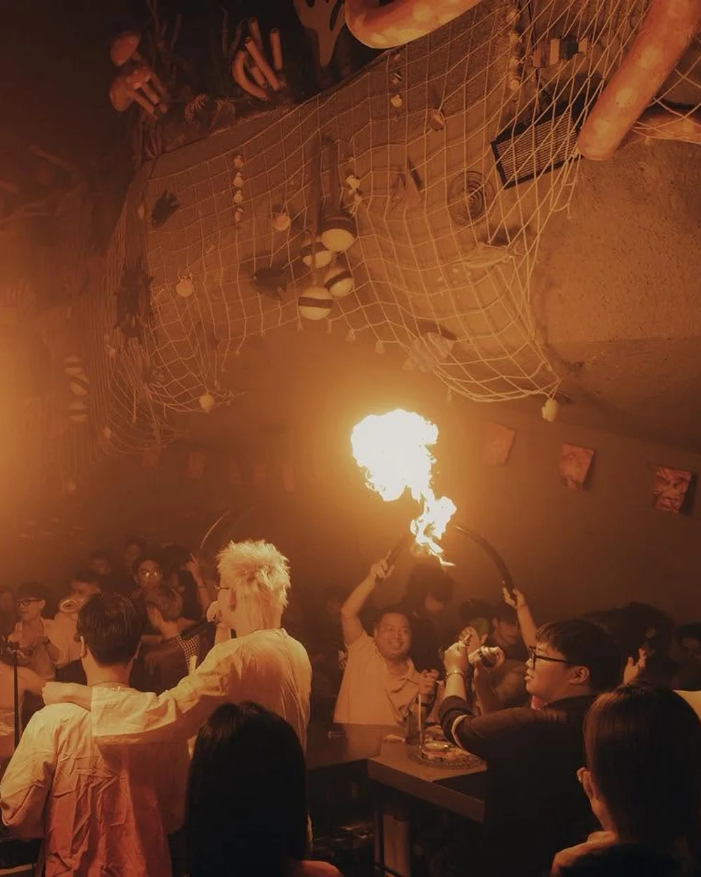 Circle Social Club — Sân khấu